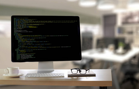 汽车与秋天的视觉交响 摄图新视界中的软件开发与应用